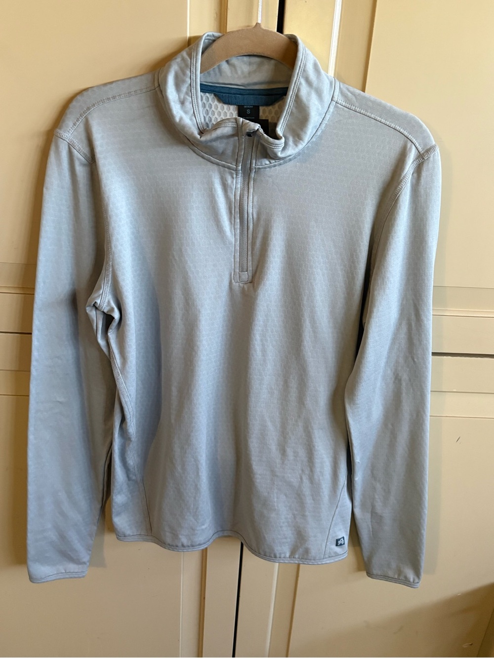 Men's Light Gray Quarter-Zip Lightweight Shirt Jacket